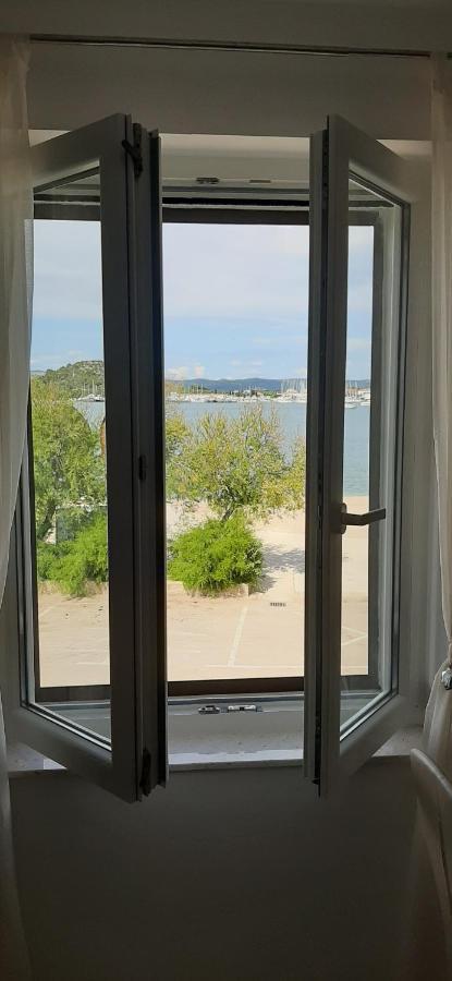 Beach Apartment Vami With Sea View Murter Exterior photo