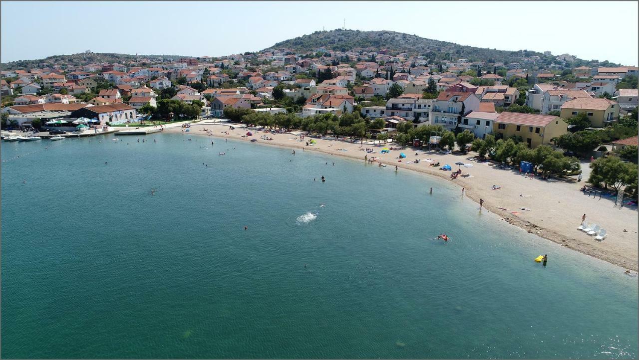 Beach Apartment Vami With Sea View Murter Exterior photo